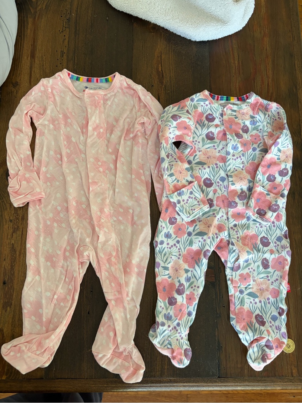 Set of Magnetic Me footies